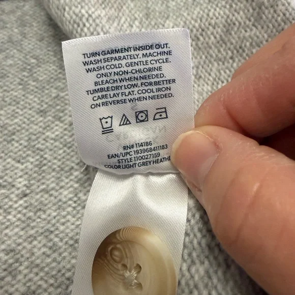 Members Mark Button Down V Neck Cardigan. NWT. Size Small. - Picture 8 of 8